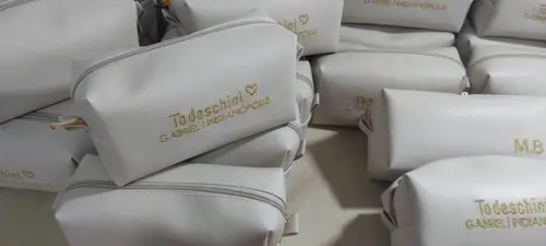 Necessaire Corporativa com Um Bordado