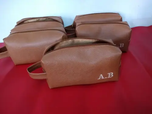 Necessaire em Couro Caramelo