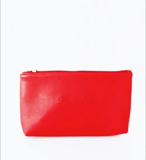 Necessaire em couro personalizada