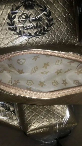 Necessaire em couro personalizada