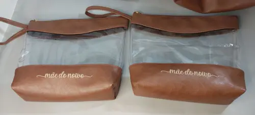 Necessaire em Couro Personalizada