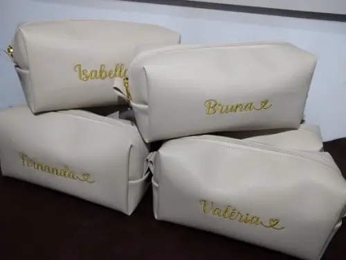 Necessaire em Couro Personalizada m