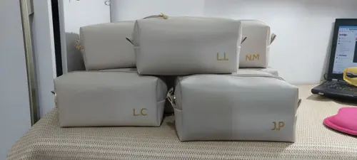 Necessaire em Couro Personalizada Cor Areia