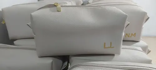 Necessaire em Couro Personalizada Cor Areia