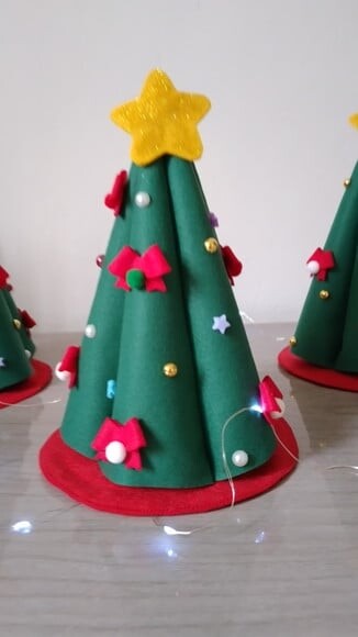 Árvore de Natal de Mesa - 23cm
