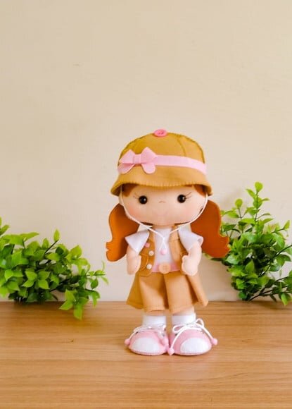 Boneca Safari 25cm