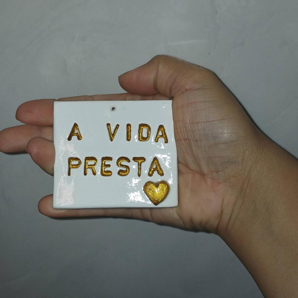 Ímã de Geladeira Decorativo em Cerâmica Artesanal