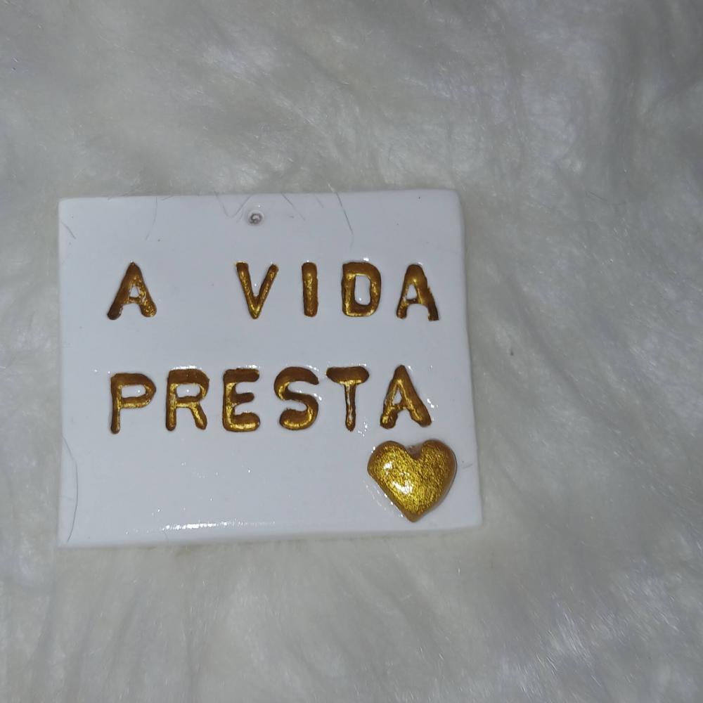 Ímã de Geladeira Decorativo em Cerâmica Artesanal
