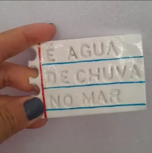 🌊 Ímã/placa decorativa “É água de chuva no mar” – Ce