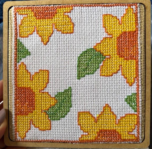 Girassóis em Ponto Cruz 🌻 | Bastidor Quadro 12 cm Decorativo 
