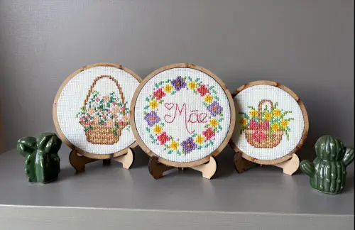 🌸 Trio de bastidores Bordados em Ponto Cruz 10cm 🧵✨