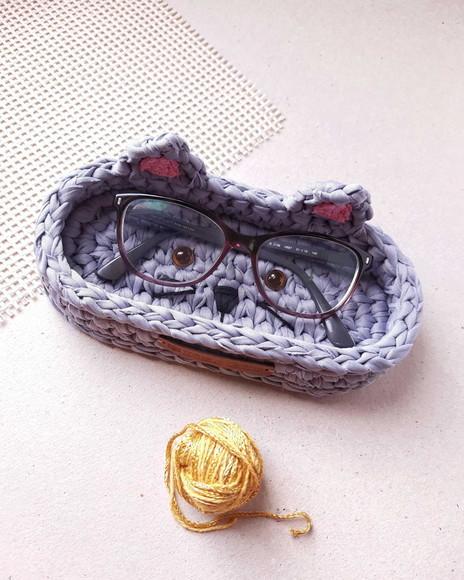 Porta-óculos Gato em crochê com fio de malha