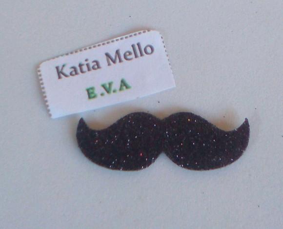 Bigode em eva