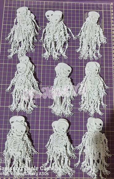 Esqueleto em eva 11 cm
