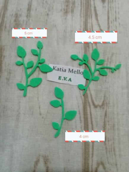 Folhas em eva kit