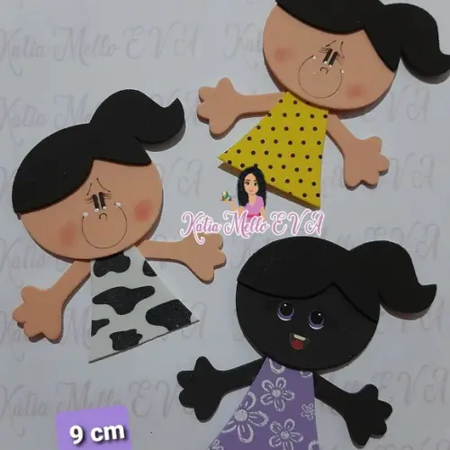 Boneca em eva