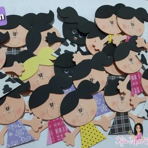 Boneca em eva