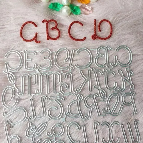 Faca de corte alfabeto cursivo
