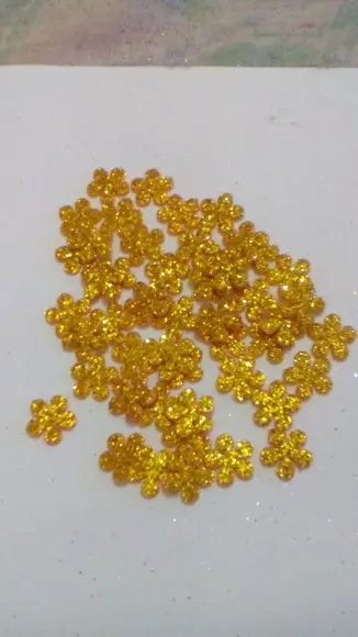Flor hélice em eva com gliter