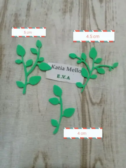 Folhas em eva kit