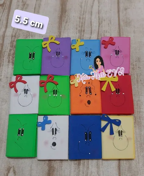 Livrinho em Eva 5,5 cm