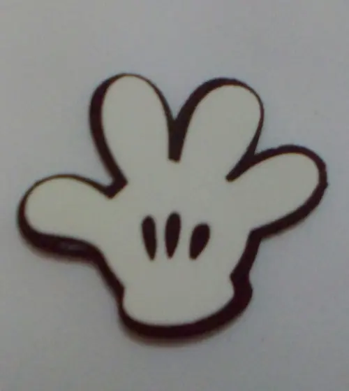 Luva do Mickey vazada em eva