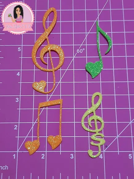 Notas Musicais em Eva Kit Neon