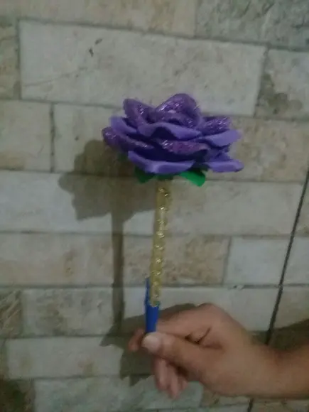 Ponteira de canetas em eva