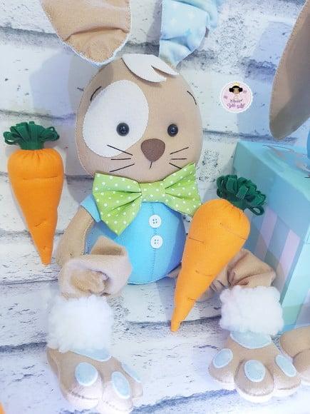 Coelho de Pascoa em Feltro -24cm
