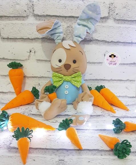 Coelho de Pascoa em Feltro -24cm
