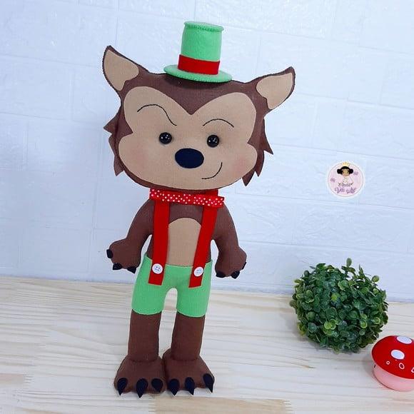 Lobo Mau em Feltro 37 cm