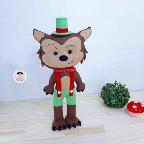 Lobo Mau em Feltro 37 cm