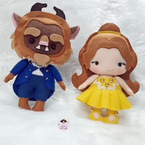 a Bela e a Fera em Feltro de 15 cm