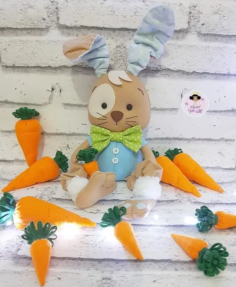 Coelho de Pascoa em Feltro -24cm