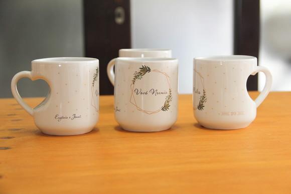 Caneca com Alça de Coração