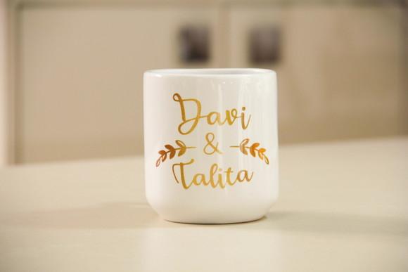 Caneca com Alça de Coração