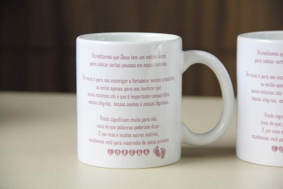 Caneca convite madrinha de batismo