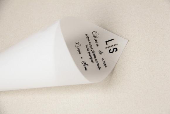 Cone para pétalas
