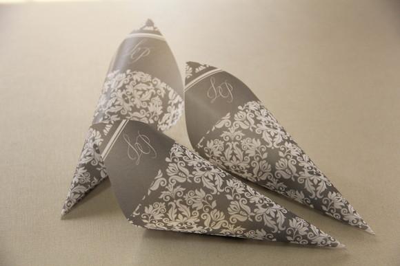 Cone para pétalas