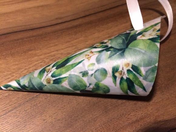 Cone para pétalas