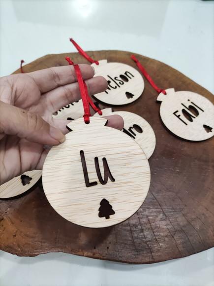 Kit 6 Bolas de Natal em Madeira Personalizadas