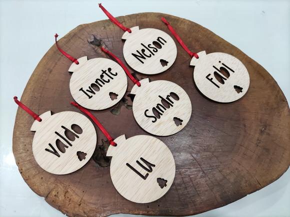 Kit 6 Bolas de Natal em Madeira Personalizadas