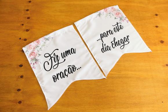 Placas para Cadeira dos Noivos em Tecido