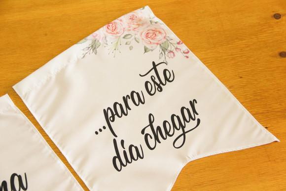 Placas para Cadeira dos Noivos em Tecido