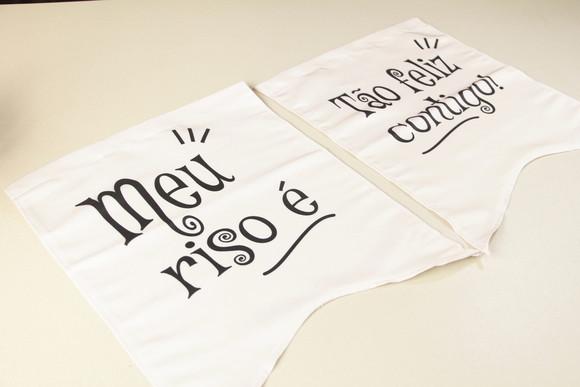 Placas para Cadeira dos Noivos em Tecido