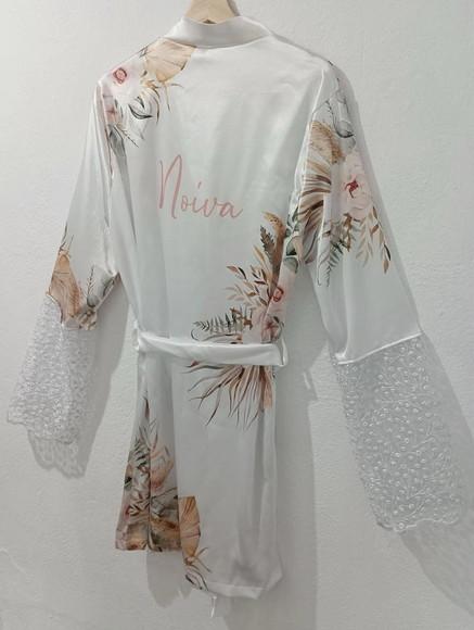 Robe Floral Estampado com Renda