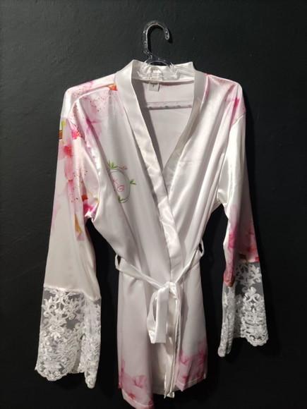 Robe Floral Estampado com Renda
