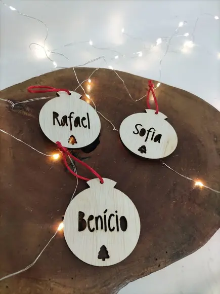 Bola de Natal em Madeira Personalizadas