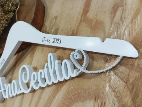 Cabide Debutante