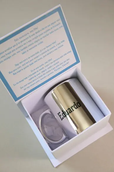 Caixa com caneca
